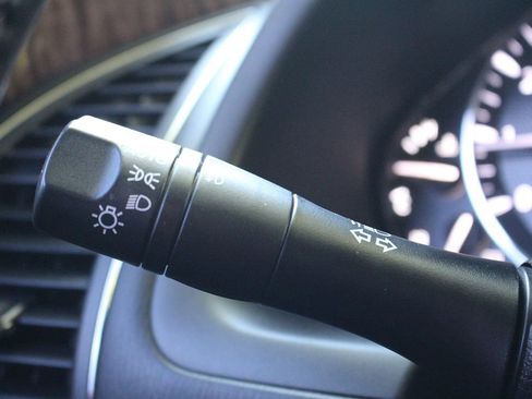 Used 2018 Nissan Armada Platinum w/ Cargo Package image 31