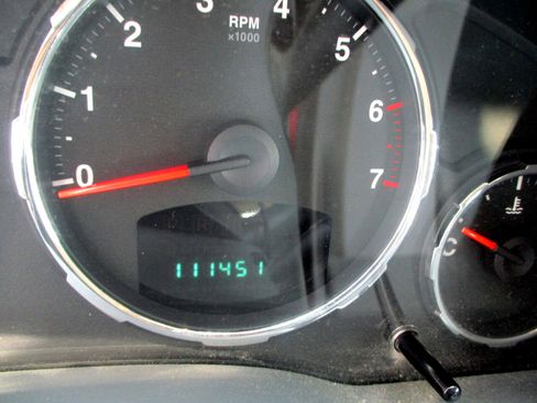 Used 2008 Jeep Liberty Sport image 13