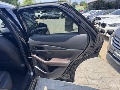 Used 2021 MAZDA CX-30 FWD 2.5 S w/ Premium Package image 24