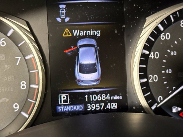 Used 2018 INFINITI Q50 Luxe w/ Essential Package (3.0T Luxe) AWD/4WD image 21