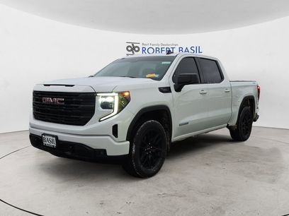 Used 2025 GMC Sierra 1500 Elevation