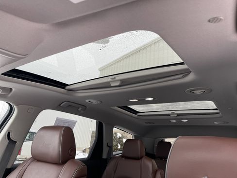 Used 2020 Buick Enclave Avenir w/ Avenir Technology Package image 15