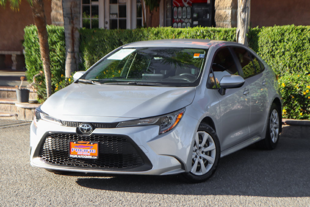 Used 2022 Toyota Corolla LE FWD image 4