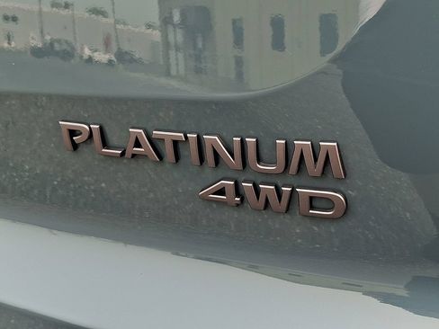 Used 2026 Nissan Pathfinder Platinum AWD/4WD image 32