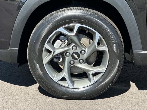 Certified 2024 Chevrolet Trax LT w/ Driver Confidence Package FWD image 8