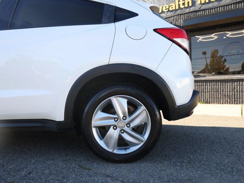 Used 2019 Honda HR-V EX image 10