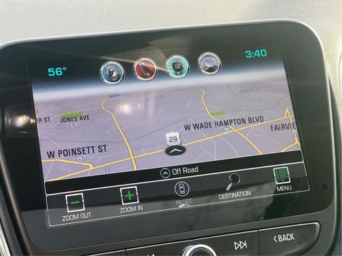 Used 2017 Chevrolet Malibu Premier w/ Premier Sun and Wheel Package image 4