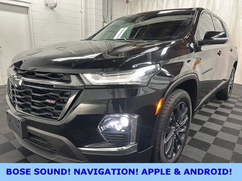 Used 2023 Chevrolet Traverse RS image 1