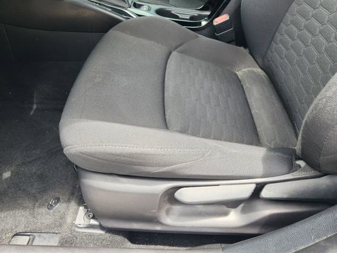 Used 2022 Toyota Corolla SE FWD image 29