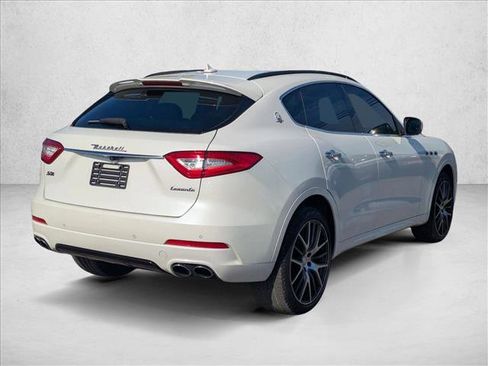 Used 2017 Maserati Levante S image 3