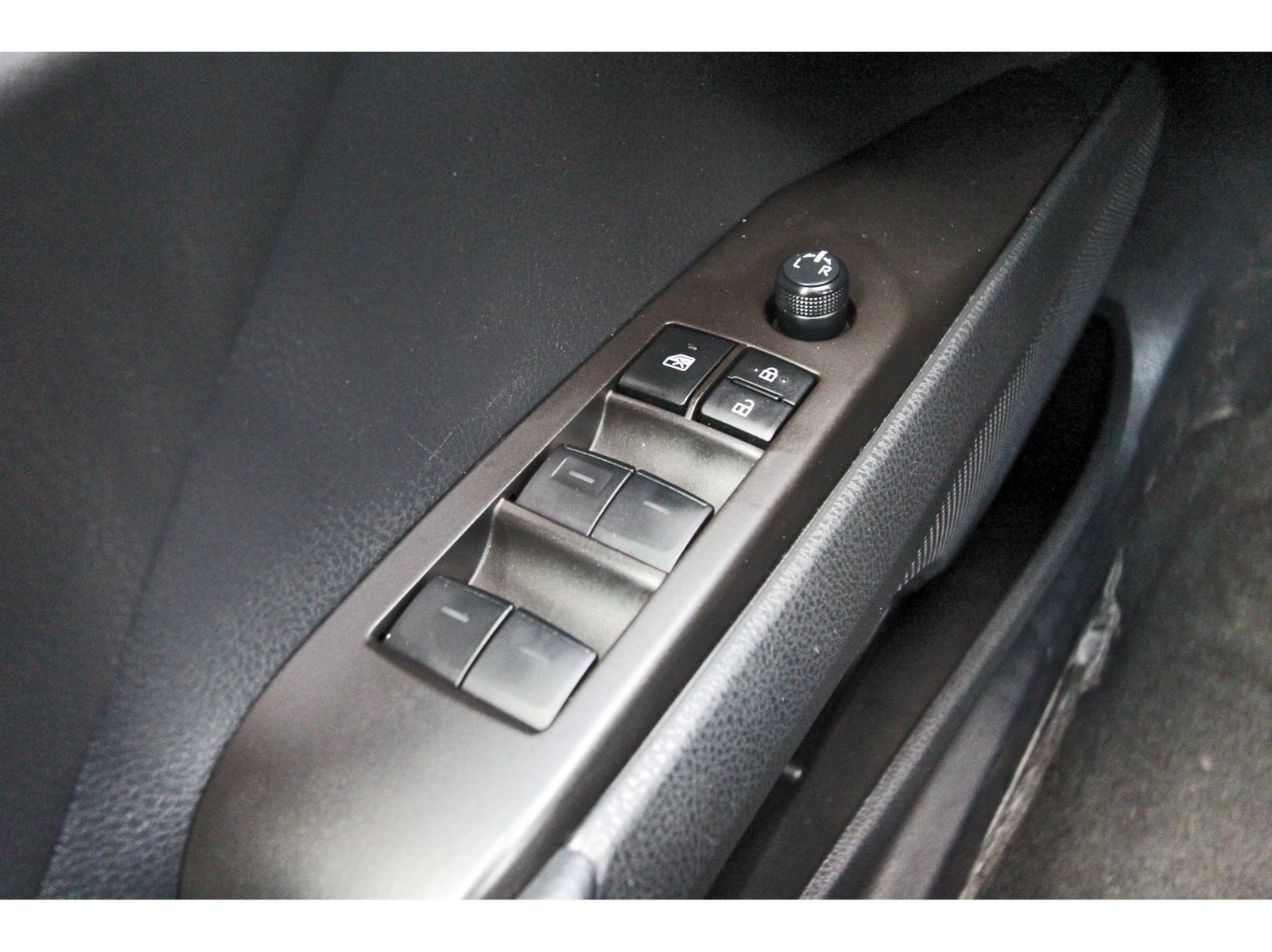 Used 2023 Toyota Camry LE FWD image 21
