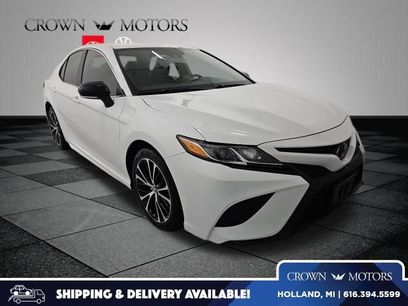 Used 2020 Toyota Camry SE w/ Convenience Package