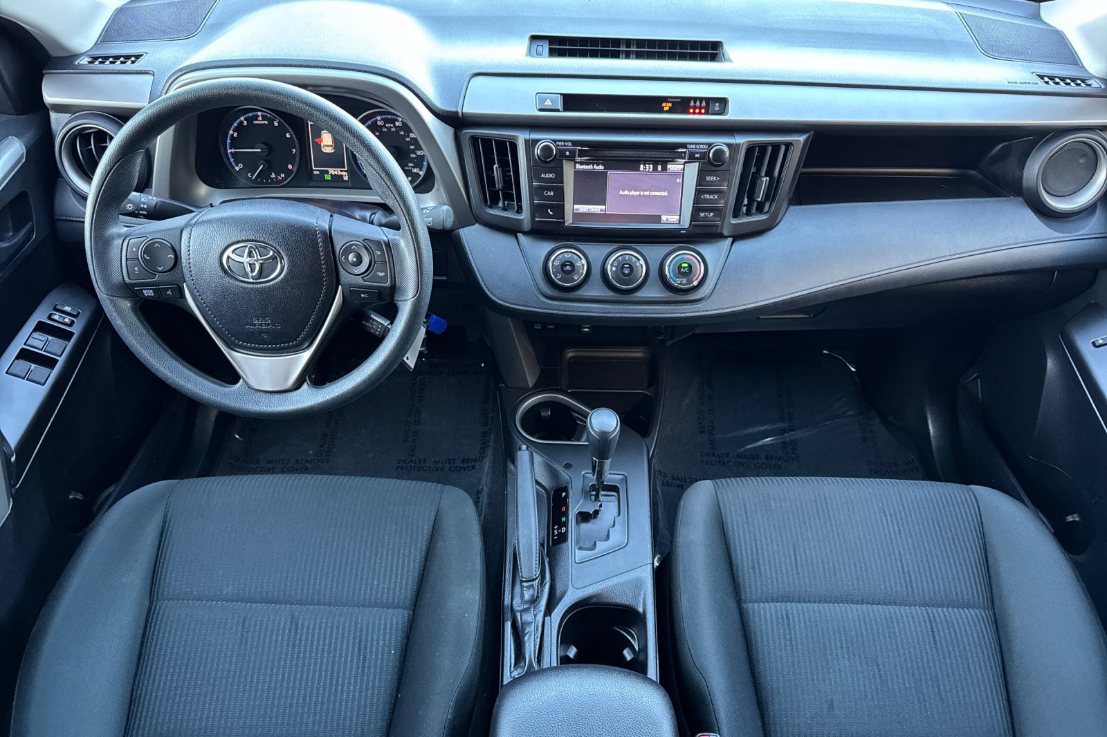 Used 2018 Toyota RAV4 LE FWD image 9