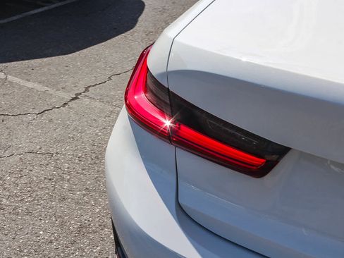 Used 2020 BMW 330i Sedan RWD image 7