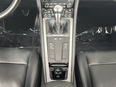 Certified 2018 Porsche 718 Cayman S RWD image 20
