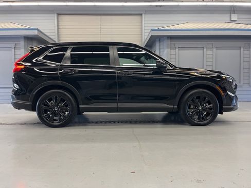 Used 2025 Honda CR-V Sport Touring image 8