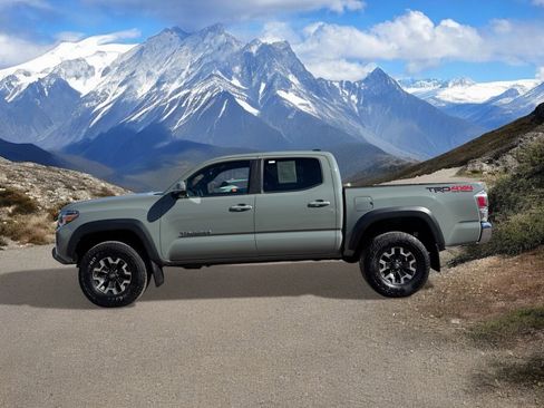 Certified 2023 Toyota Tacoma TRD Off-Road image 2