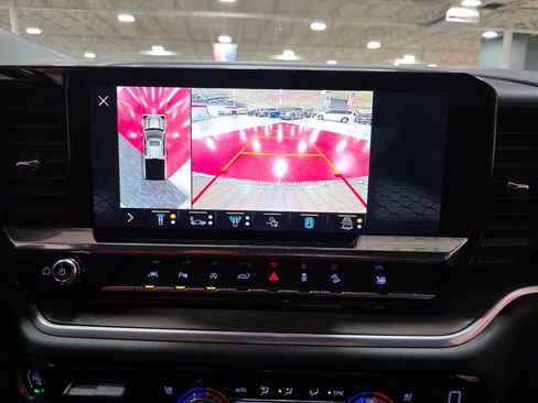 Certified 2022 GMC Sierra 1500 SLT w/ SLT Premium Plus Package AWD/4WD image 24