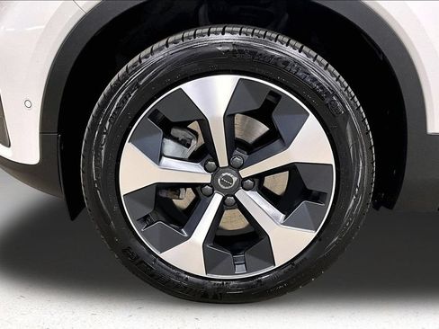 Certified 2026 Volvo XC40 B5 Plus w/ Protection Package Premier AWD/4WD image 32
