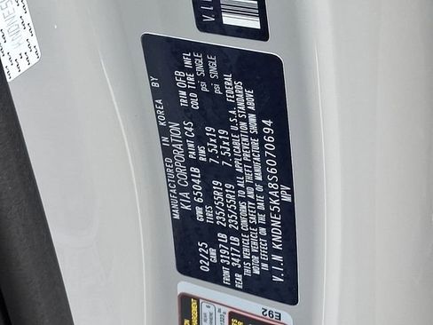 New 2025 Kia Carnival SX Prestige image 15