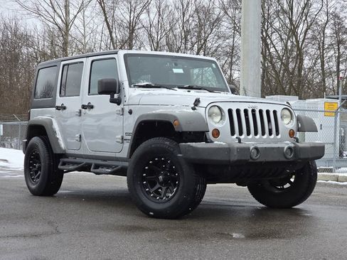Used 2012 Jeep Wrangler Unlimited Sport image 1