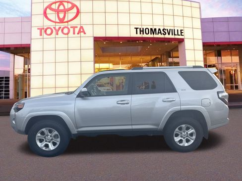 Used 2024 Toyota 4Runner SR5 image 8