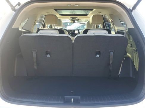 Certified 2023 Kia Sorento SX image 8