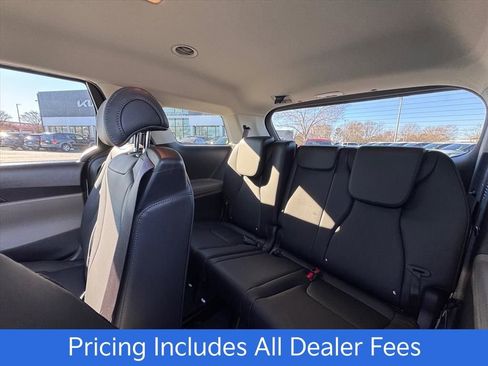 New 2026 Kia Carnival FWD image 9
