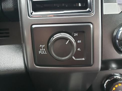 Used 2020 Ford F150 XLT w/ Equipment Group 302A Luxury AWD/4WD image 25