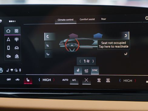 Used 2025 Audi A5 2.0T Premium w/ Convenience Package image 12