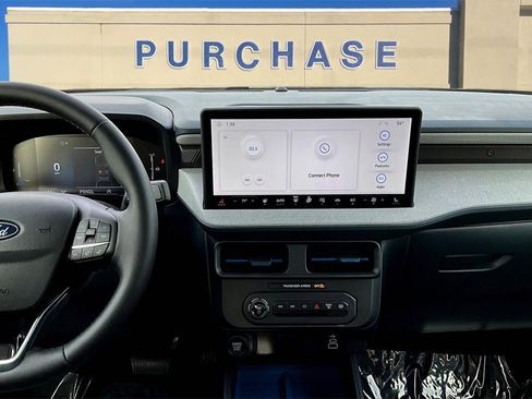 New 2025 Ford Maverick XLT w/ XLT Luxury Package image 6