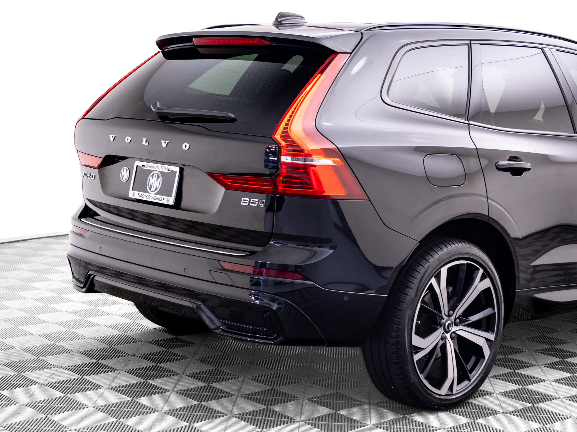 Used 2024 Volvo XC60 B5 Ultimate w/ Protection Package Premier AWD/4WD image 40