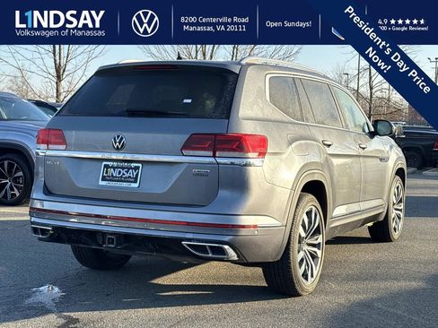Used 2022 Volkswagen Atlas SEL Premium image 2