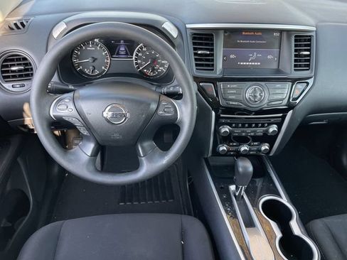 Used 2017 Nissan Pathfinder S FWD image 10
