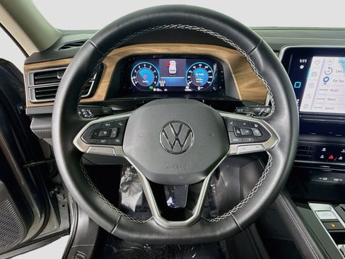 Used 2026 Volkswagen Atlas SE AWD/4WD image 13
