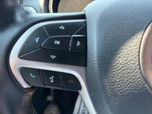 Used 2020 Jeep Grand Cherokee Limited AWD/4WD image 22