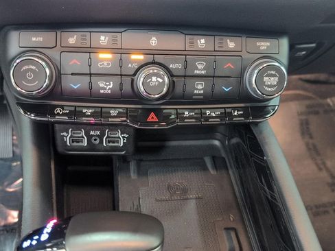 Used 2024 Dodge Durango Citadel AWD/4WD image 15