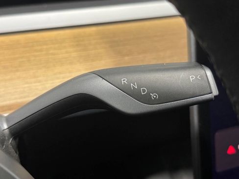 Used 2021 Tesla Model Y Long Range image 42