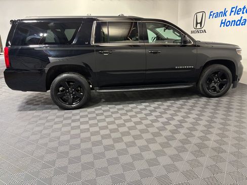 Used 2020 Chevrolet Suburban LT AWD/4WD image 6