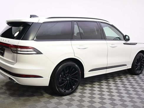 New 2026 Lincoln Aviator Reserve image 7