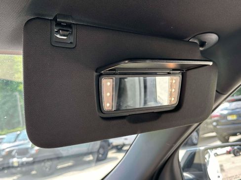 Used 2023 Chevrolet Traverse LS AWD/4WD image 28