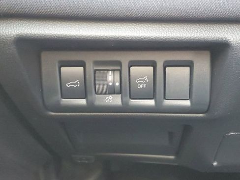 Used 2025 Subaru Outback Premium w/ Popular Package #1A image 20