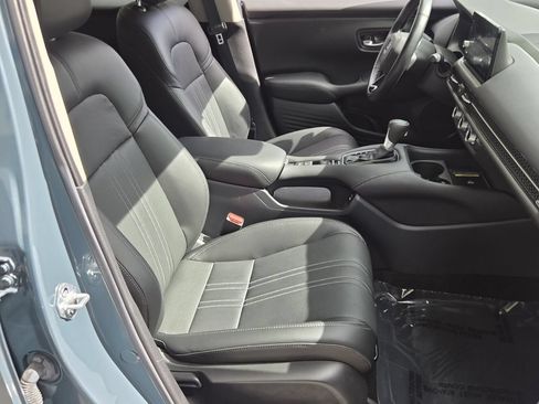 Used 2025 Honda HR-V EX-L image 17