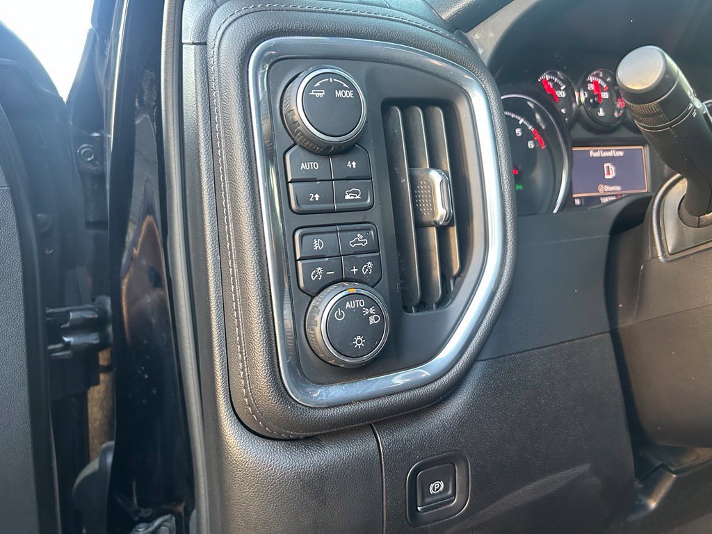 Used 2021 Chevrolet Silverado 1500 RST w/ Redline Edition AWD/4WD image 20