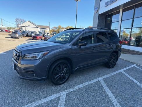 Used 2022 Subaru Ascent Onyx Edition image 2