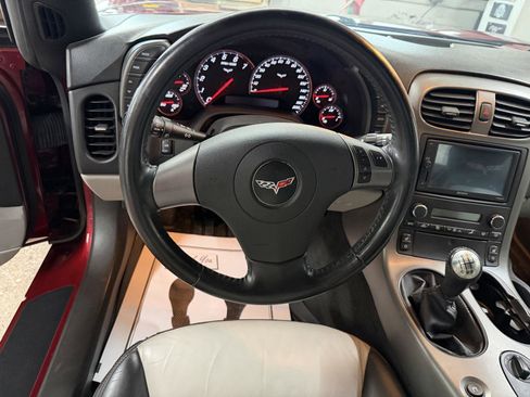 Used 2007 Chevrolet Corvette Convertible w/ Preferred Equipment Group image 20
