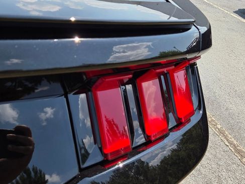 Used 2025 Ford Mustang Coupe RWD image 7