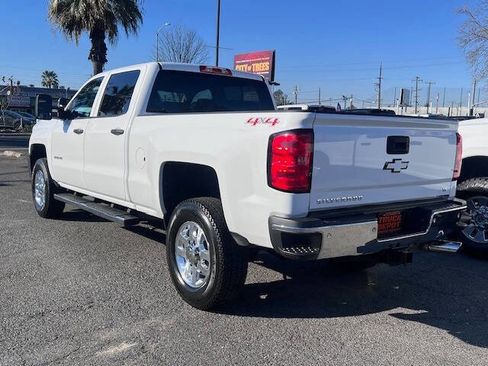 Used 2015 Chevrolet Silverado 2500 LT w/ LT Convenience Package image 6
