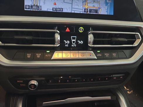 Used 2023 BMW 430i xDrive Convertible w/ M Sport Package image 25