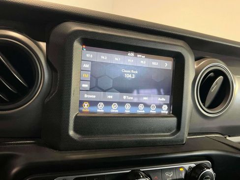 Used 2023 Jeep Wrangler Unlimited Sport AWD/4WD image 26